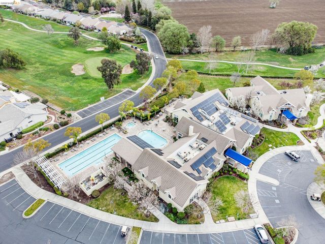 1312 Pearl Way, Brentwood, CA 94513
