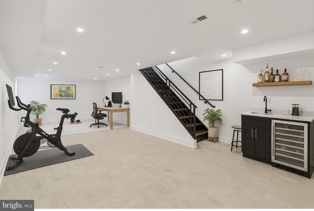 530 E BRINTON ST, Philadelphia, PA 19144