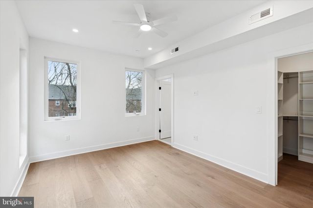 530 E BRINTON ST, Philadelphia, PA 19144