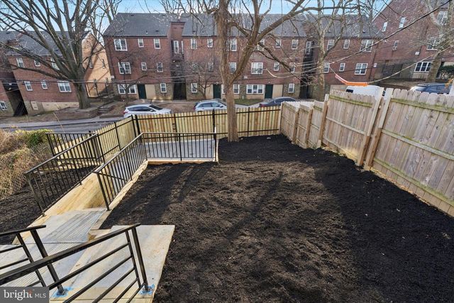 530 E BRINTON ST, Philadelphia, PA 19144