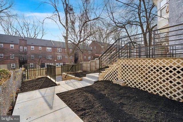 530 E BRINTON ST, Philadelphia, PA 19144