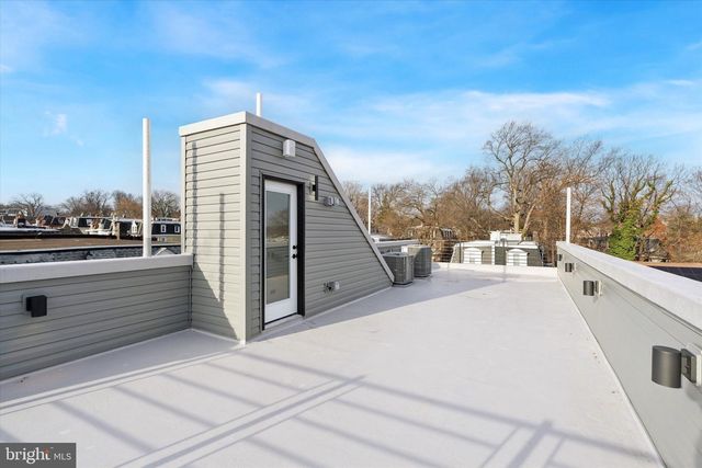 530 E BRINTON ST, Philadelphia, PA 19144