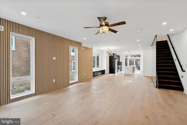 530 E BRINTON ST, Philadelphia, PA 19144