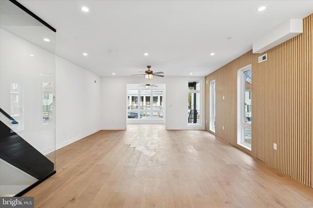 530 E BRINTON ST, Philadelphia, PA 19144