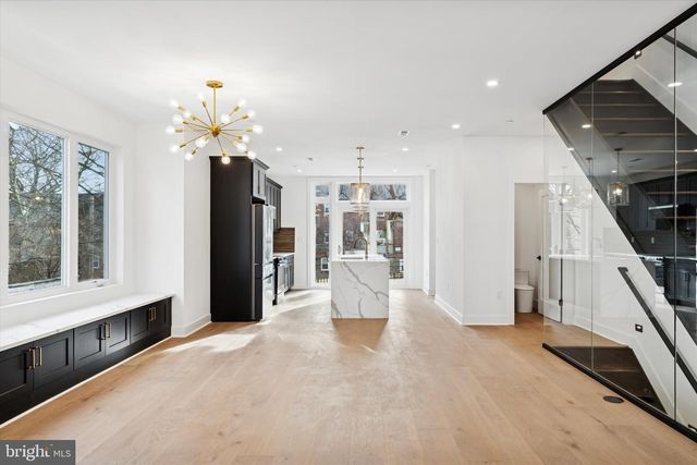 530 E BRINTON ST, Philadelphia, PA 19144