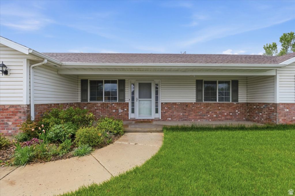 Image 2 of property listing at 3123 S 1565 W, Nibley, UT 84321