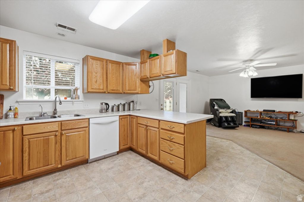 Image 5 of property listing at 3123 S 1565 W, Nibley, UT 84321