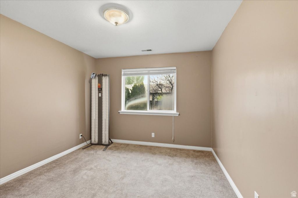 Image 9 of property listing at 3123 S 1565 W, Nibley, UT 84321