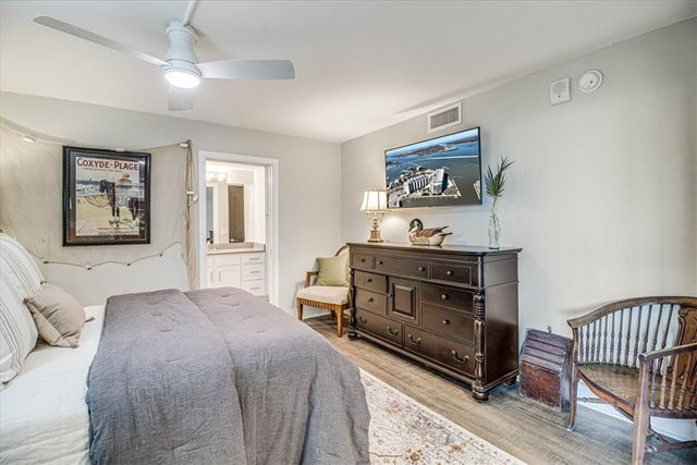 1000 N Station St 317, Port Aransas, TX 78373