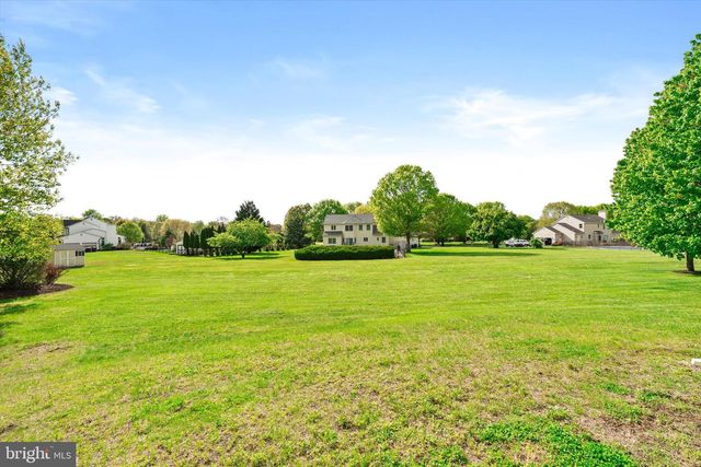 7 COUNTRY HOUSE WAY, Columbus, NJ 08022