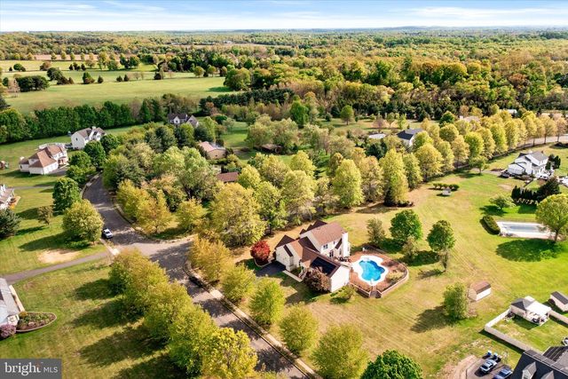 7 COUNTRY HOUSE WAY, Columbus, NJ 08022