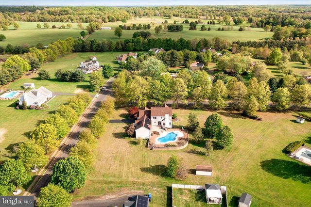 7 COUNTRY HOUSE WAY, Columbus, NJ 08022