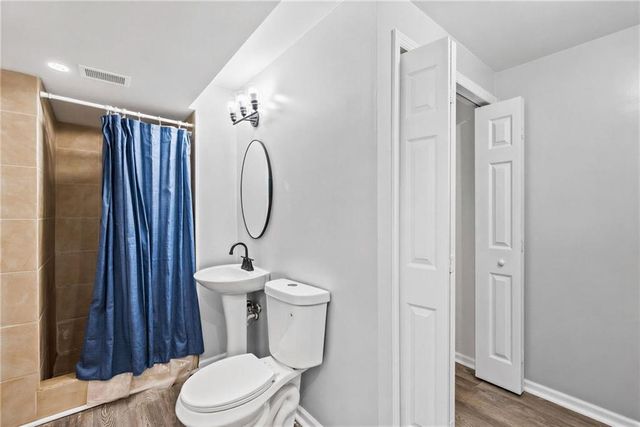 229 SE Westminister Road, Blue Springs, MO 64014