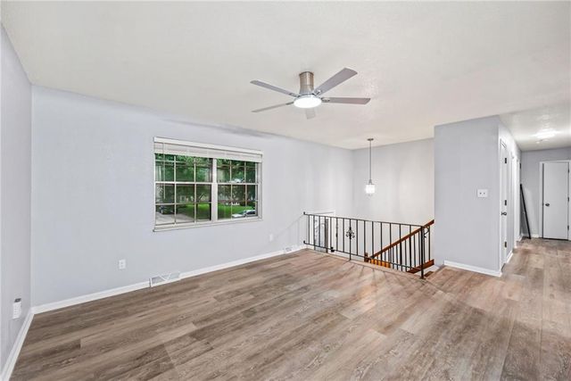 229 SE Westminister Road, Blue Springs, MO 64014