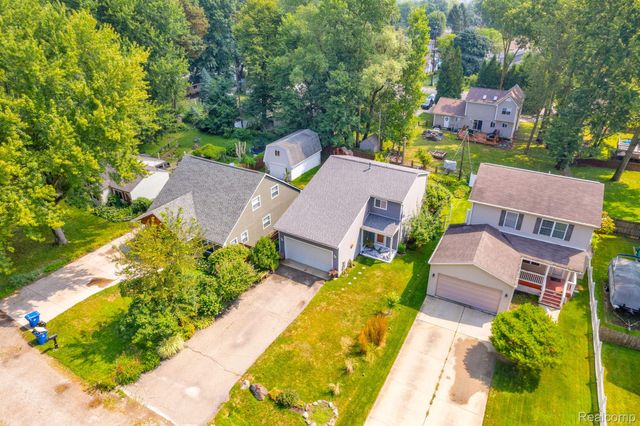 3852 Florman, Waterford Charter Township, MI 48329