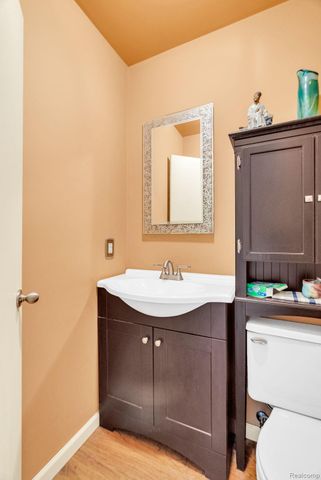 3852 Florman, Waterford Charter Township, MI 48329