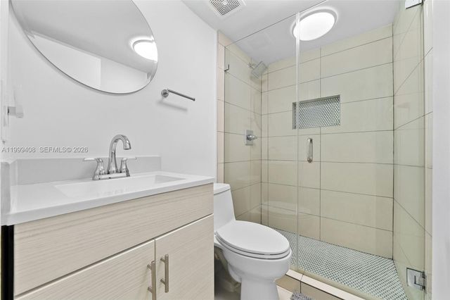 515 SW 3rd St 6, Miami, FL 33130