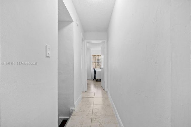 515 SW 3rd St 6, Miami, FL 33130