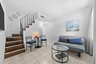 515 SW 3rd St 6, Miami, FL 33130