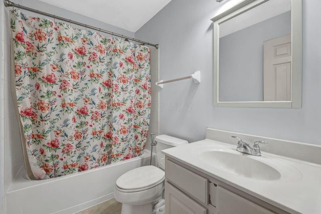 5475 Stevens Drive, Orient, OH 43146