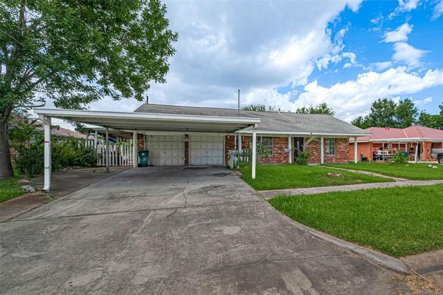 2307 E Martha Lane, Pasadena, TX 77502