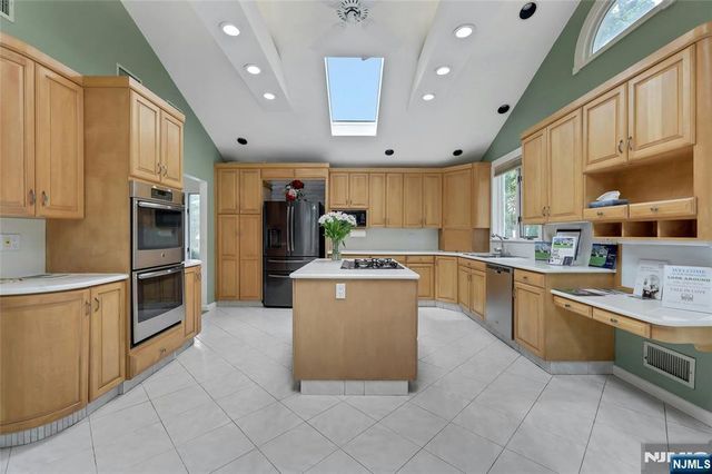 45 Kershner, Fair Lawn, NJ 07410
