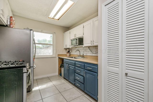 2907 S MANHATTAN Street, Amarillo, TX 79103