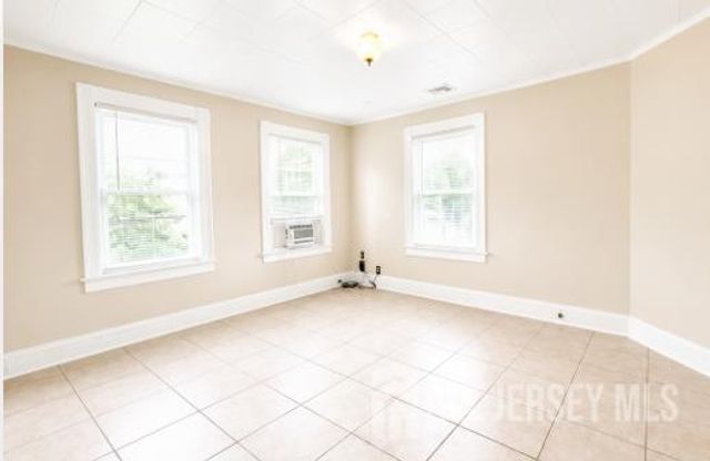 581 west side Avenue, Perth Amboy, NJ 08861