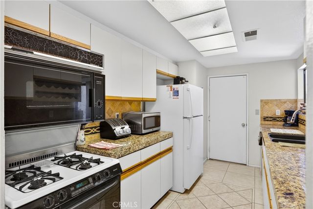 1435 N Tiffany N, Palm Springs, CA 92262