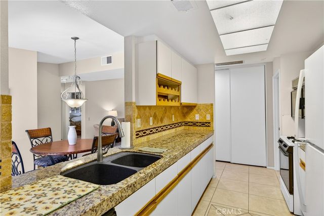 1435 N Tiffany N, Palm Springs, CA 92262