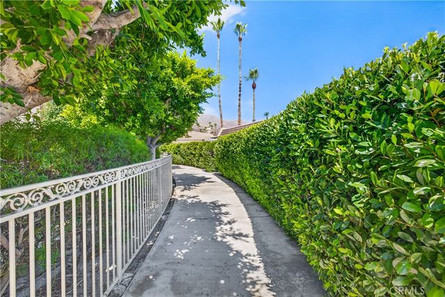1435 N Tiffany N, Palm Springs, CA 92262