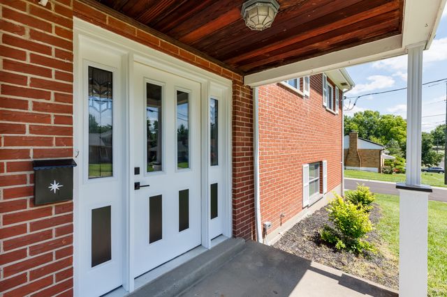 30 Bustetter Drive, Florence, KY 41042