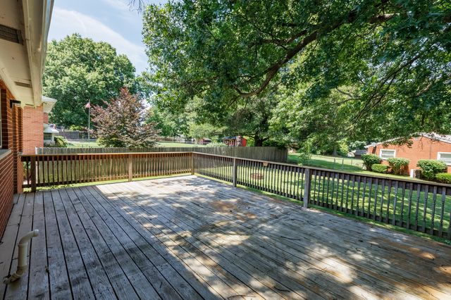 30 Bustetter Drive, Florence, KY 41042