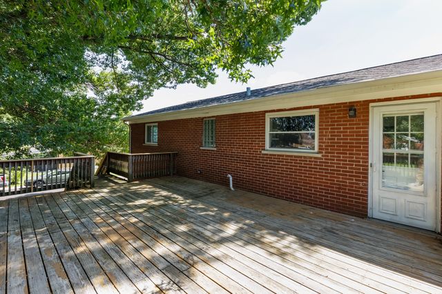 30 Bustetter Drive, Florence, KY 41042