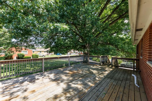 30 Bustetter Drive, Florence, KY 41042