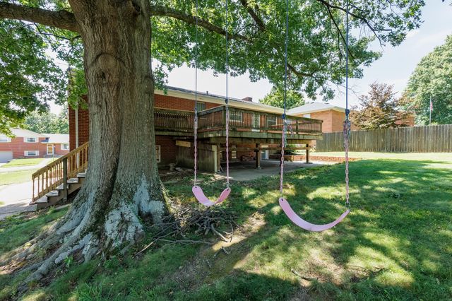 30 Bustetter Drive, Florence, KY 41042