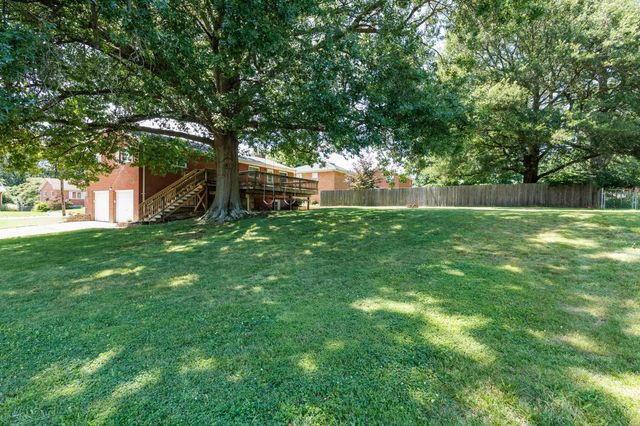 30 Bustetter Drive, Florence, KY 41042