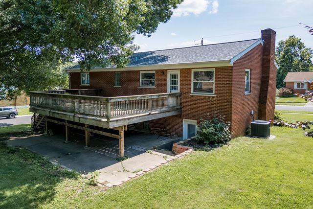 30 Bustetter Drive, Florence, KY 41042