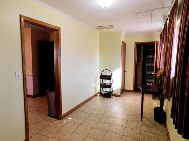 1817 W Mansur Avenue, Guthrie, OK 73044