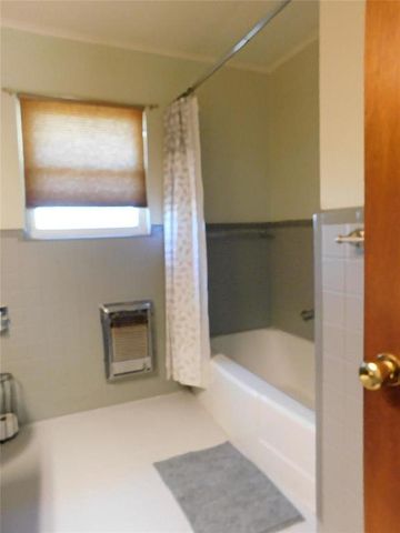 1817 W Mansur Avenue, Guthrie, OK 73044