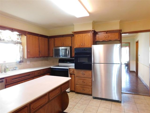 1817 W Mansur Avenue, Guthrie, OK 73044