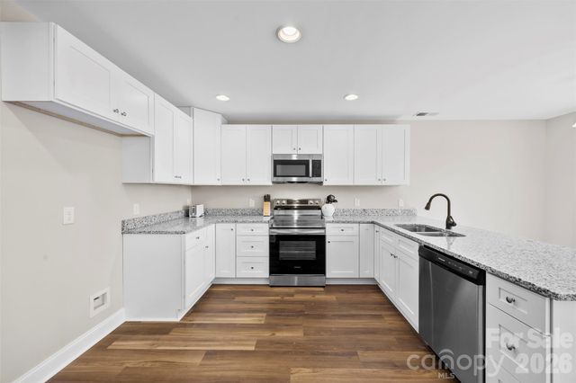 125 Lowrance Avenue, Kannapolis, NC 28081