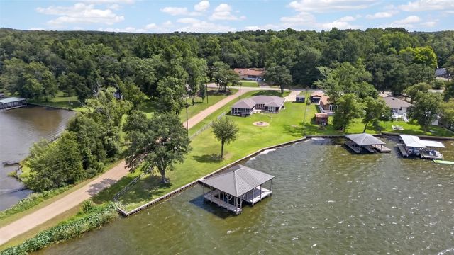 1075 Callender Lake Drive, Murchison, TX 75778