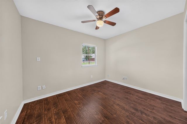 1075 Callender Lake Drive, Murchison, TX 75778