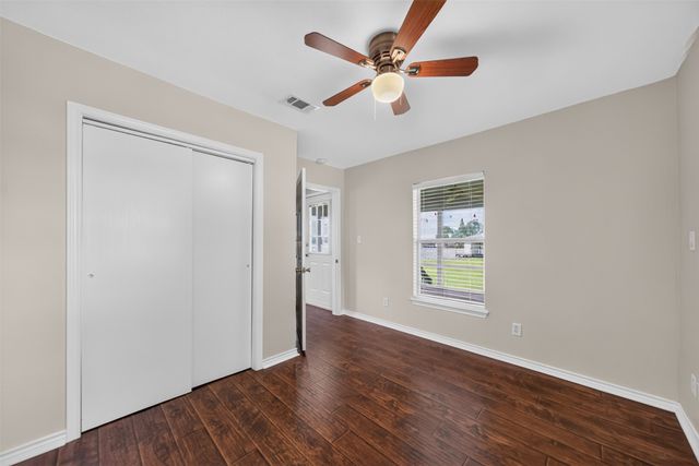 1075 Callender Lake Drive, Murchison, TX 75778