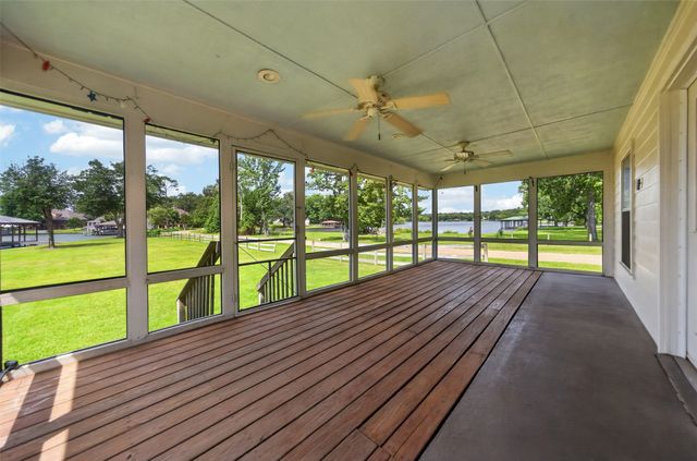 1075 Callender Lake Drive, Murchison, TX 75778