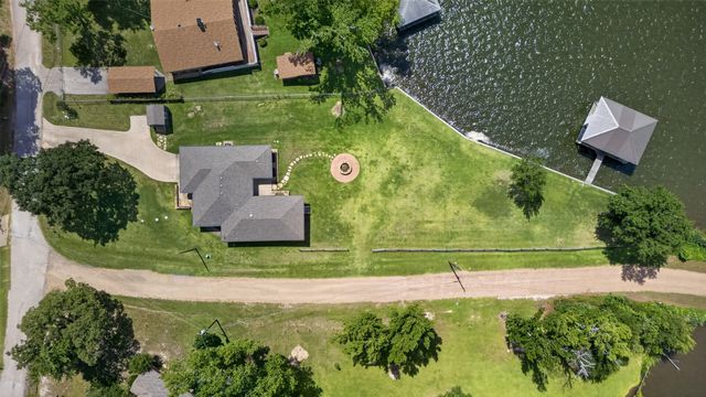 1075 Callender Lake Drive, Murchison, TX 75778