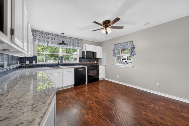 1075 Callender Lake Drive, Murchison, TX 75778