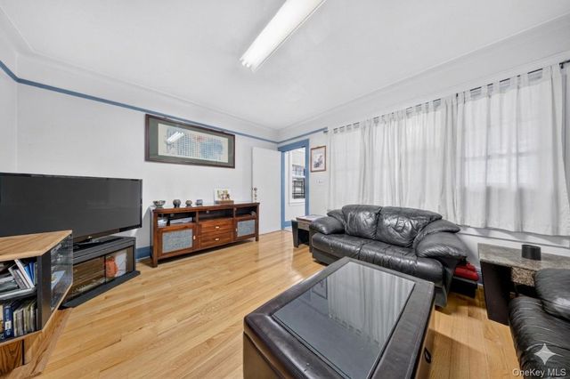 4084 Denman Street, Elmhurst, NY 11373