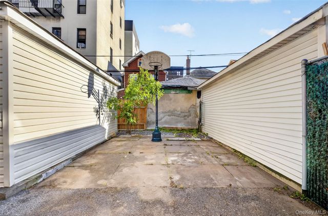 4084 Denman Street, Elmhurst, NY 11373
